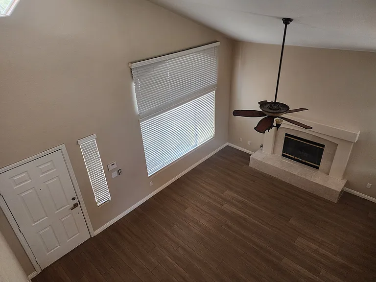 2712 Cricket Hollow Ct — Photo 5