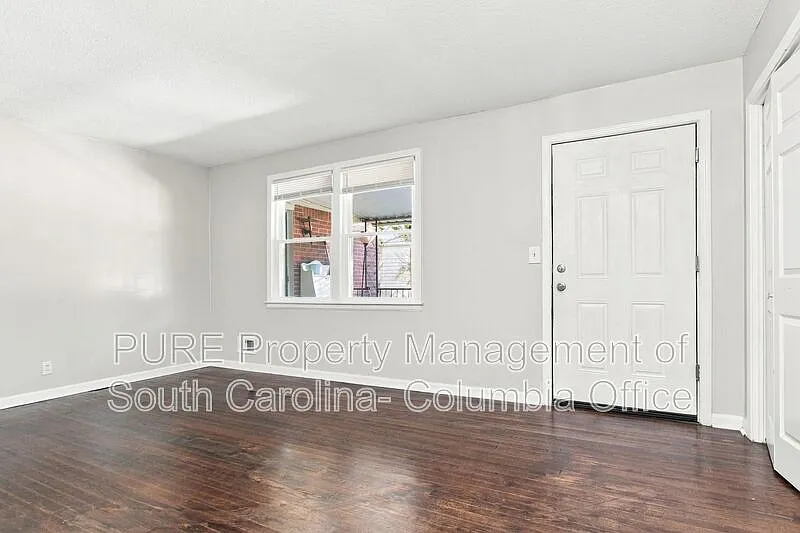 2 bed, 1.0 bath, 900 sqft, $1,125 — Photo 4