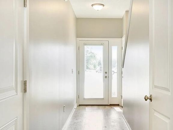 5th image of 1302 Trail Dr NW
