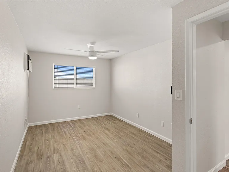 Vista Palms Apartment Homes- Yucaipa, CA — Photo 20