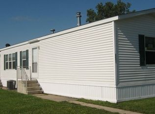 2699 Cour Franc St, Saint Clair, MI 48079