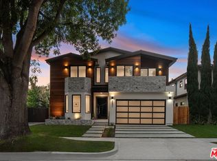 2631 Castle Heights Pl, Los Angeles, CA 90034