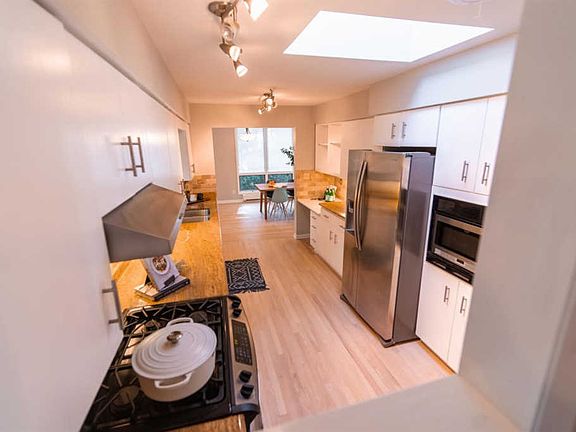4th image of 2815 Overridge Dr