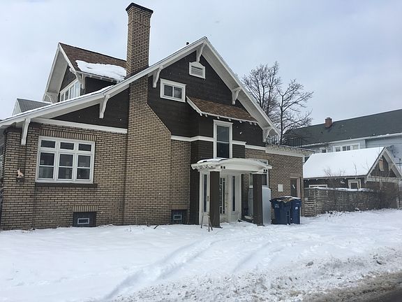2nd image of 36 Brunswick Blvd