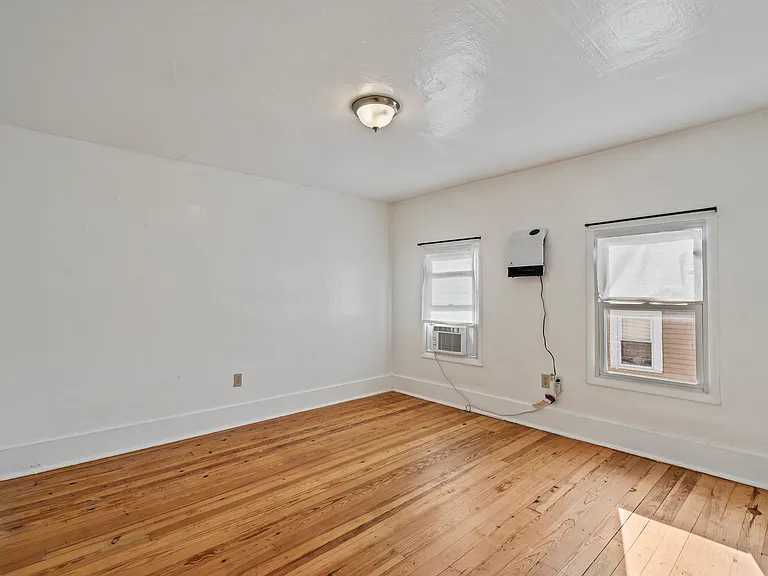 4121 Woodland Ave — Photo 14