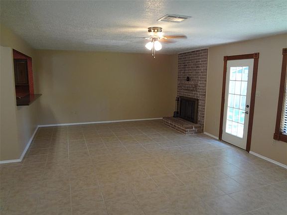 3rd image of 11210 Daybreak Ln