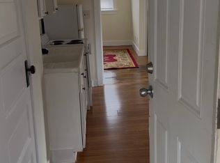 306 W Locust St #1, Dubuque, IA 52001