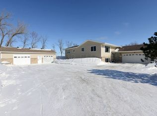 4519 47th St N, Fargo, ND 58102