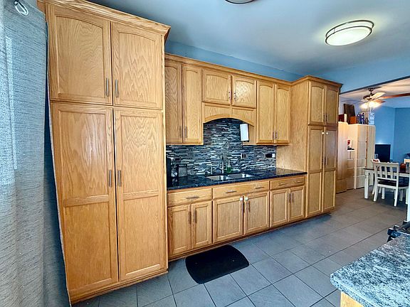 5th image of 510 Belden Dr