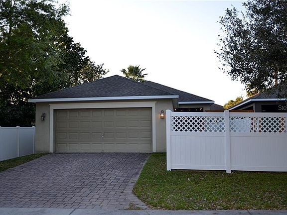 4th image of 7121 Old Pumpkin Ln