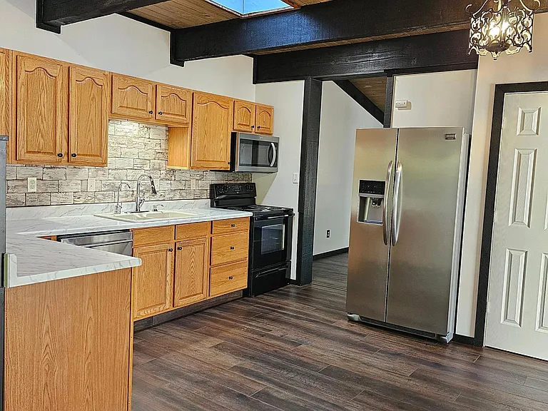 16885 Old Pueblo Rd — Photo 3