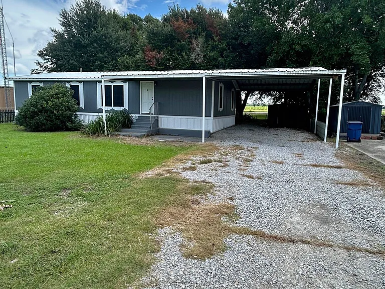 109 Rena Dr — Photo 1
