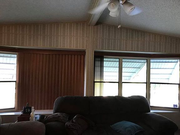 5th image of 25 Mediterranean Blvd W