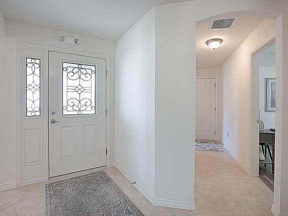 5th image of 2958 Eleanor Ln
