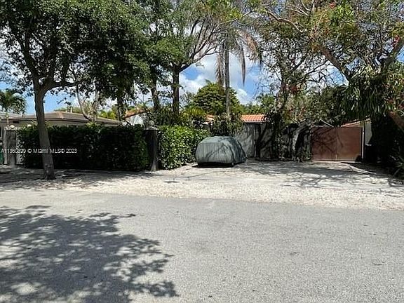 5th image of 333 Mendoza Ave