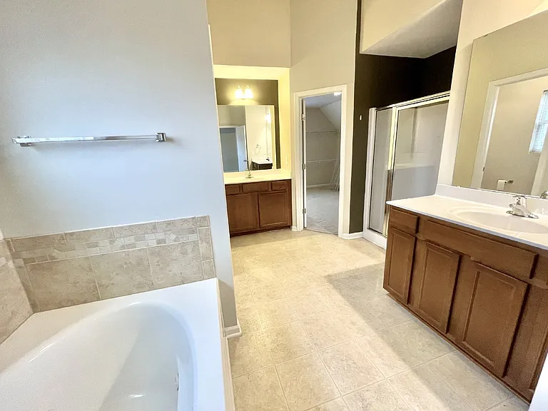 311 Highgrove Dr — Photo 7