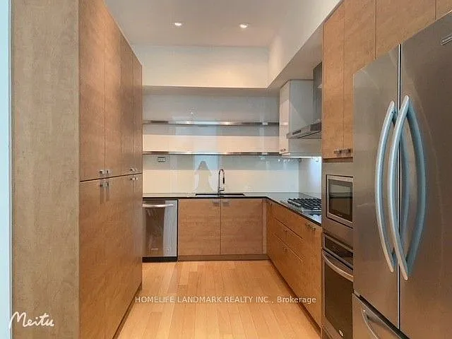 121 McMahon Dr #Townhouse 11 — Photo 4