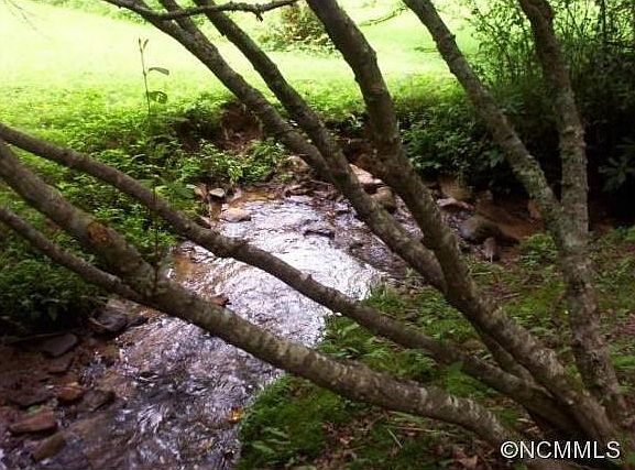 2nd image of 980 E Fork Rd