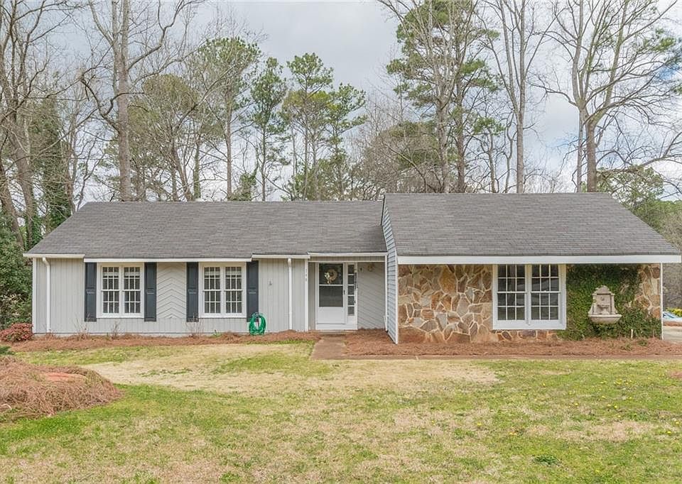 1st image of 748 Brownlee Ln