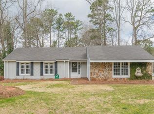 748 Brownlee Ln, Lawrenceville, GA 30044