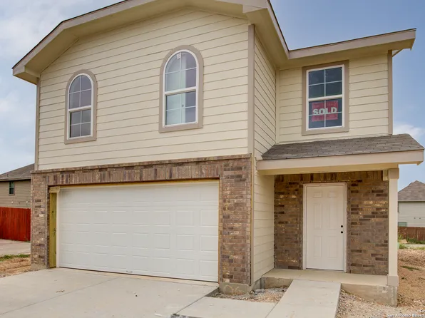 2206 Dry Moss Pass, San Antonio, TX 78224