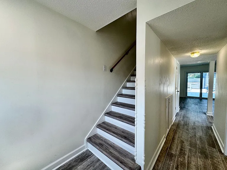 1509 Cypress Ave — Photo 45