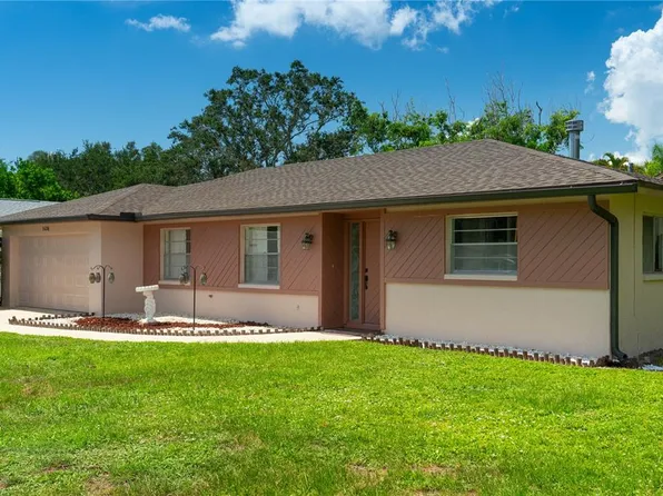 5626 Creekwood Dr, Sarasota, FL 34233