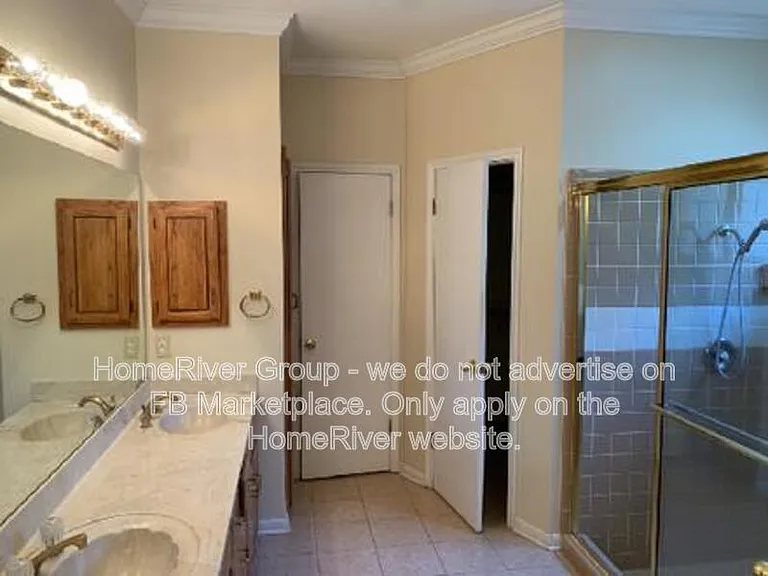 1602 Eagle Point — Photo 13