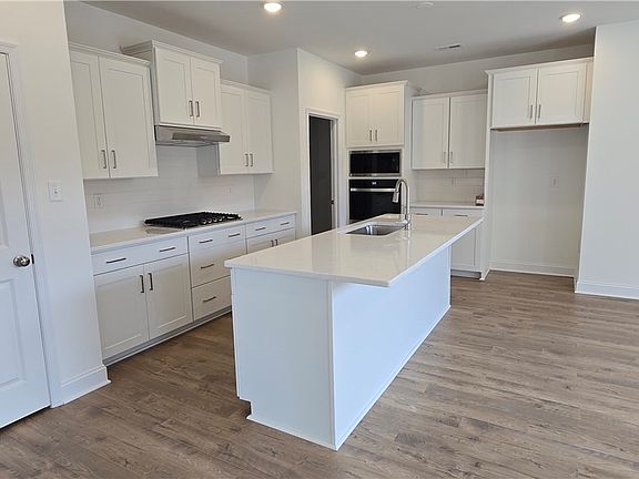 3rd image of 238 Amburn Ln