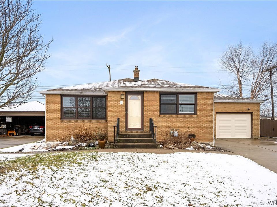 1st image of 13 Nadine Dr