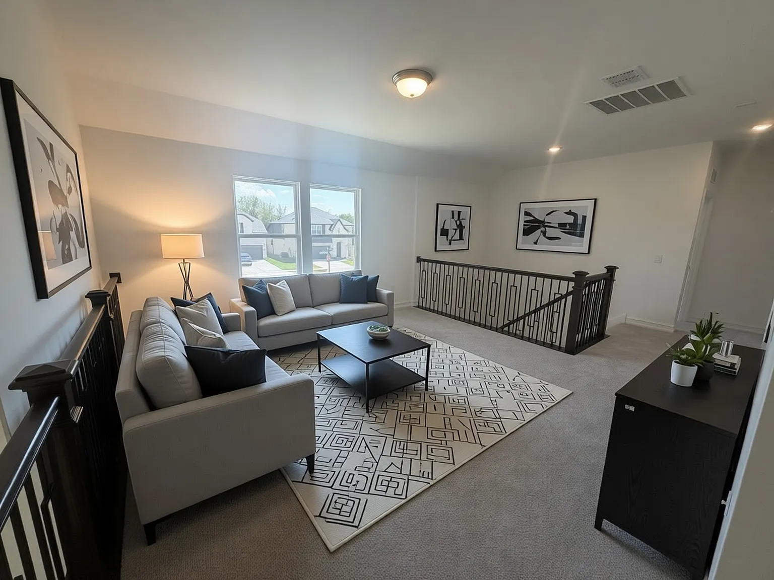5 bed, 3050 sqft, $3,200 — Photo 3