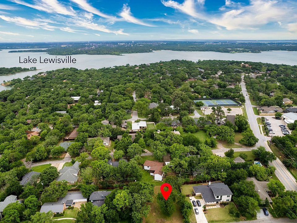 1st image of 105 Brookdale Dr