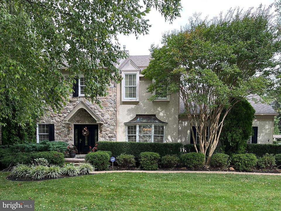 1st image of 303 Amoroso Way