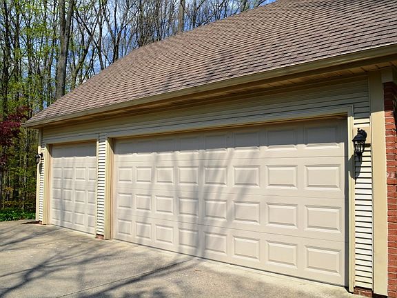 4th image of 3535 Old Hickory Ln