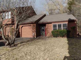 528 Townwood Dr, Guilderland, NY 12084