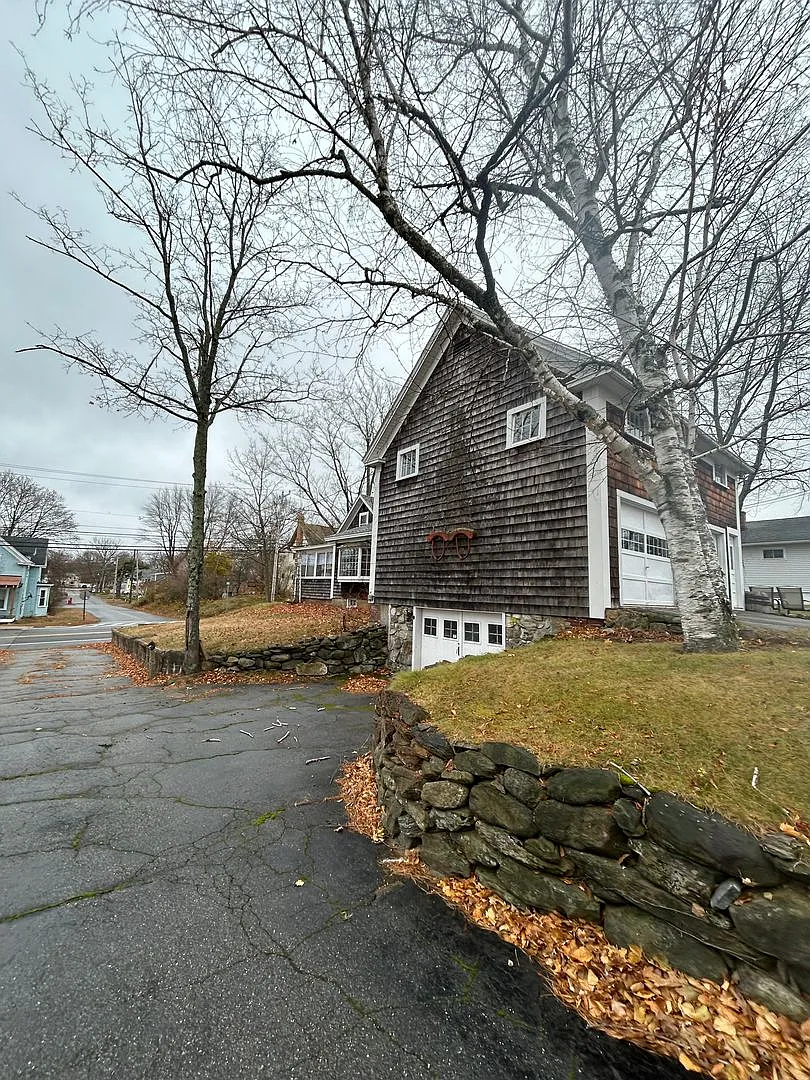 Price Improvement! Single Family Cape Available In Rochester, Nh! — Photo 2