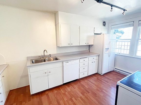 Lots of Cabinet and Counter Space