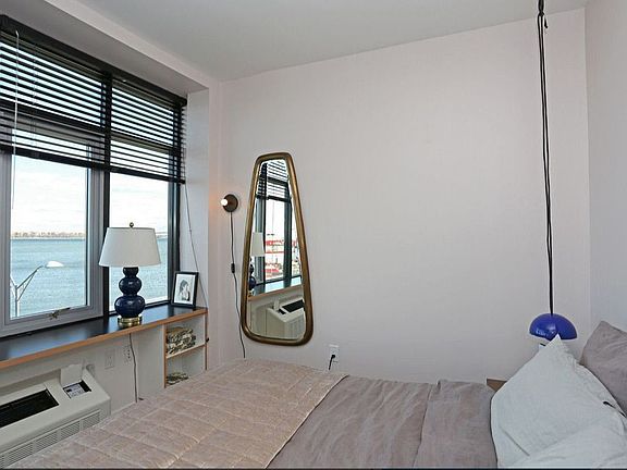 3rd image of 8 Navy Pier Ct Unit 4003