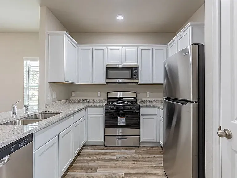 169 Damon Dr — Photo 8