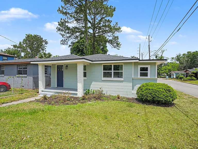 602 Staley Ave — Photo 3