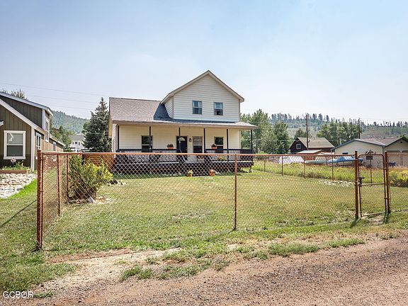 4th image of 210 Nevava St