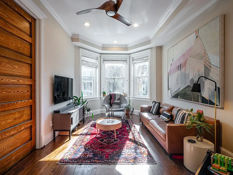 31 Randolph Pl NW — Photo 1