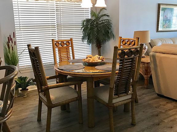 5th image of 285 Atlantis Cir Unit 301