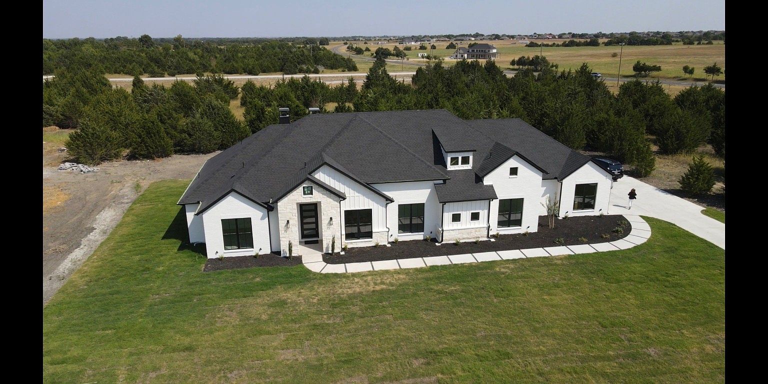 3030 Stonebriar Dr, Waxahachie, TX 75165 | Zillow