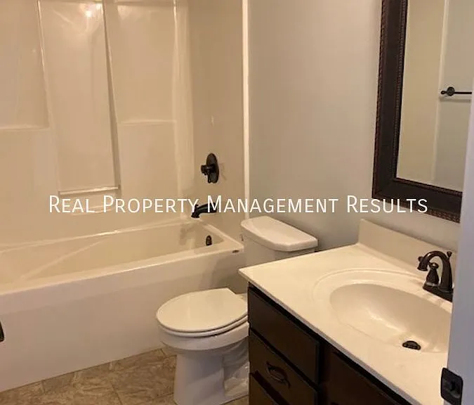9399 Millicent Ct — Photo 29