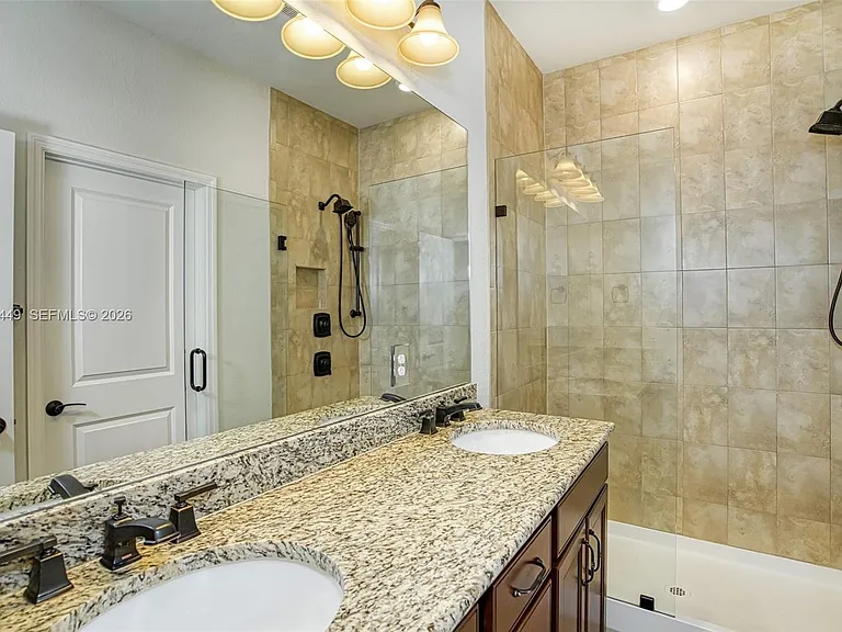 5060 Eucalyptus Dr #2 — Photo 16