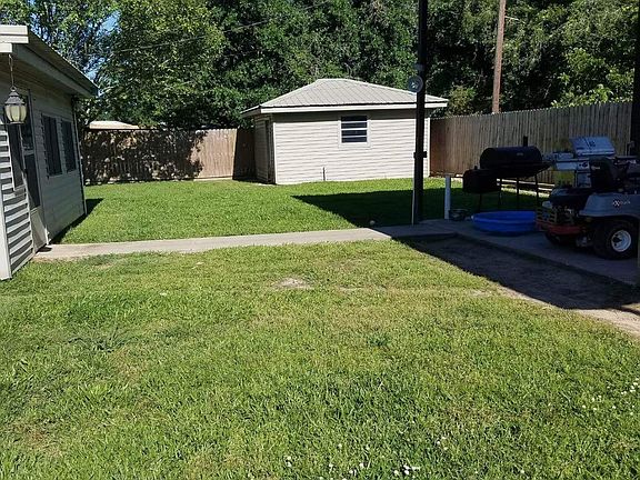 5th image of 1300 Poinciana Ave