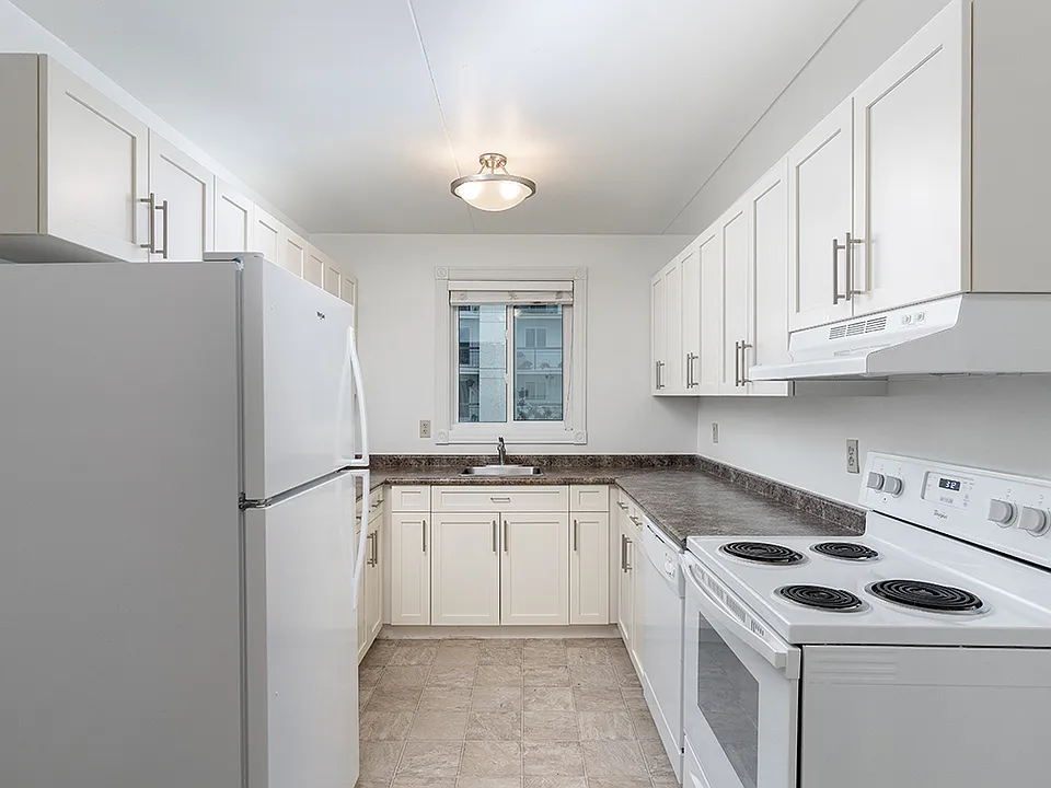 210 Oakland Ave
