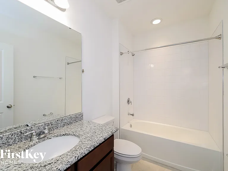 178 Andreas St — Photo 13