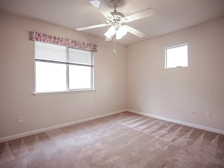 54 Summerbrooke Cir — Photo 24
